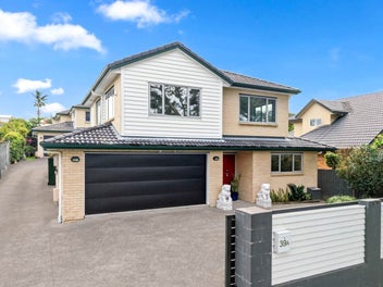 Brick & Weatherboard Beauty