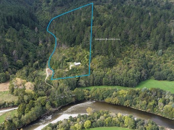 Off-Grid Escape with Panoramic Valley Views