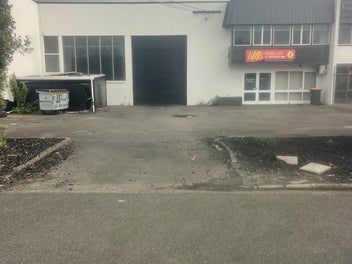 Image 1 of 5