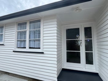 Image 1 of 20