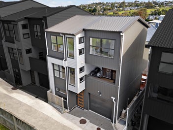 Freehold Living with the Whole Family