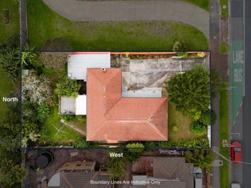 Timeless 1950s home with dual title potential