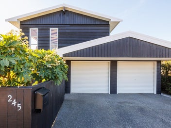 70's style meets family living