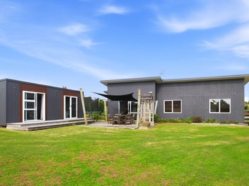 Lifestyle Living Close To Town