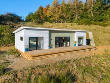 Smart country living with exceptional views