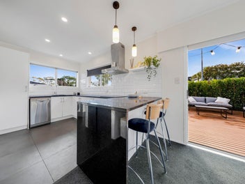 Single Level- Brick & Tile Home