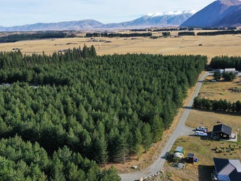 1.94ha of Privacy in Upper Manuka Terrace