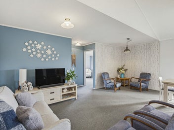 Holiday Home or Permanant Living at the Beach