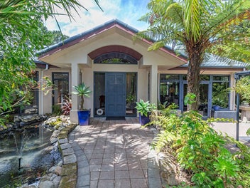 Tropical Retreat Lifestyle