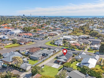 Family Gem with Development Potential!