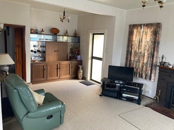 3 bedroom house, large section