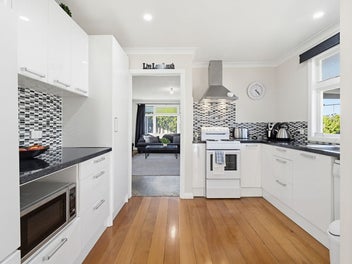 Fantastic Family Fave with 824sqm section