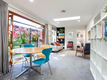 You’re Invited to the Garden Party at No. 15