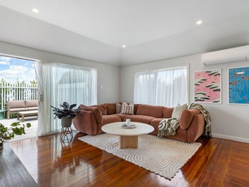 Sound, Solid & Sassy