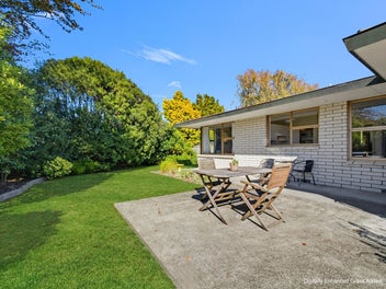 Freehold, Private & Perfectly Positioned