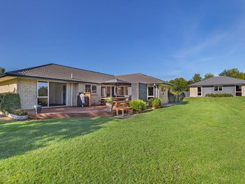 Modern comfort in a private rural setting