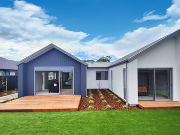 Award Winning Jennian Display Home For Sale