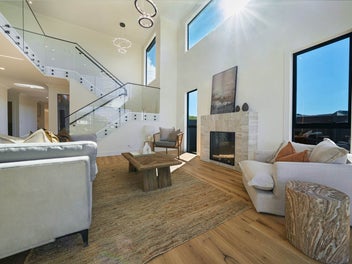 Where Design, Outlook & Everyday Ease Align
