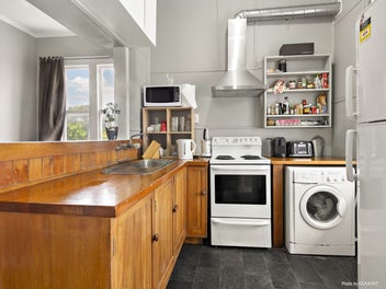 STREET APPEAL & LOCATION!