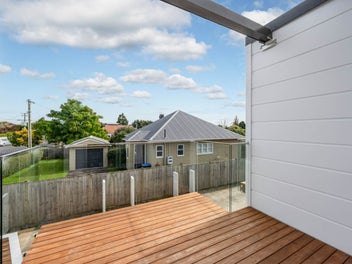 Contemporary Duplex Living in Mt Albert