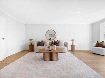 Fully Renovated, Brick & Tile - Botany College...