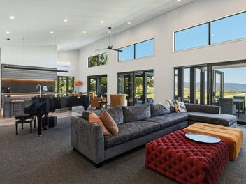 Private estate of scale, sophistication and beauty