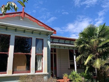 Image 1 of 3
