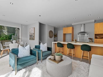 Simply Unbeatable - Location at its Best