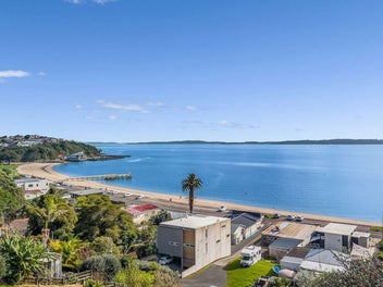 BUY THE VIEW - BUILD THE DREAM