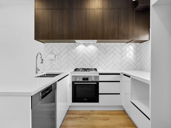 Ellerslie - Convenient Central Living