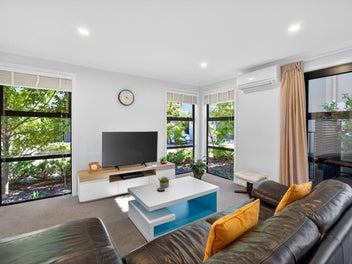 Perfect for Two – Effortless Cityside Living