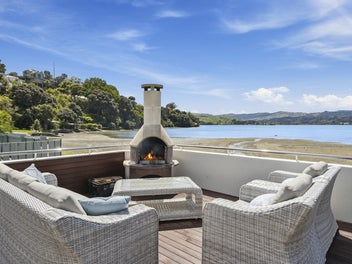 A COVETED SEASIDE PARADISE - RV $1,490,000