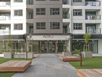 Penthouse Level with Bonus Flexi Room