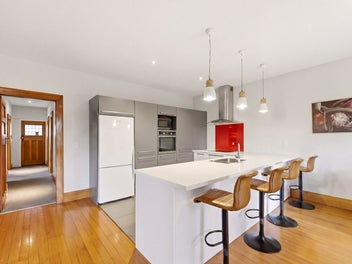 The Early Bird Gets Birdwood