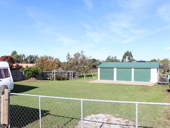 Image 1 of 5