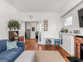 Potential with 1214sqm section!