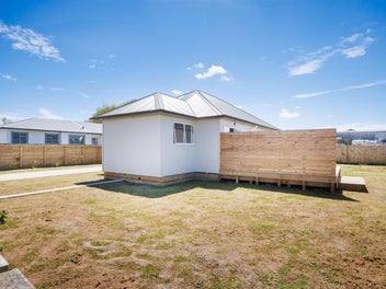 TEAM LEWIS - SENSATIONALLY EASY LIVING