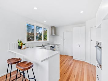 Hidden Away on 888m²