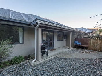 Image 1 of 20