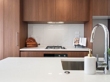 The Hermes Standard of New Builds