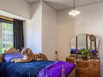 Vendor Says Sell. Marewa Magic!