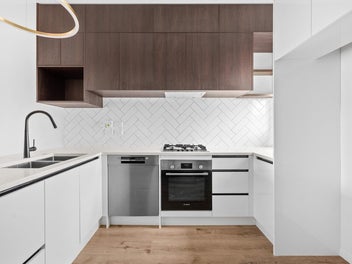 Modern Living in the Heart of Ellerslie