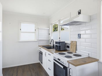 Easy living on Queenwood