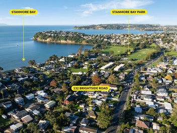 Freehold, full site, walk to the beach!