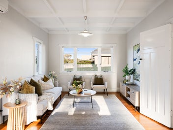 Charming Central Bungalow