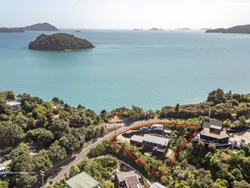 Set in the Crown of Wyuna Bay