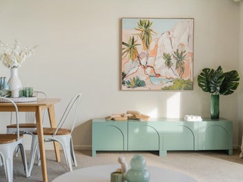 Solid, Central, Sunsets