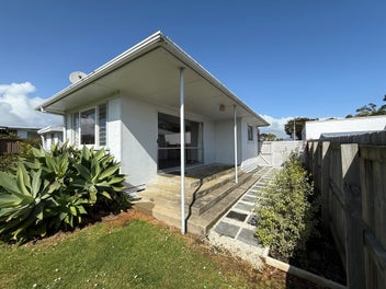 Image 1 of 21