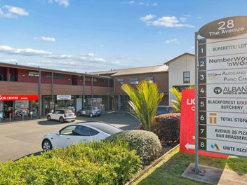 Sunshine and Bush Views