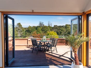 Malcolm Street - Must be sold!